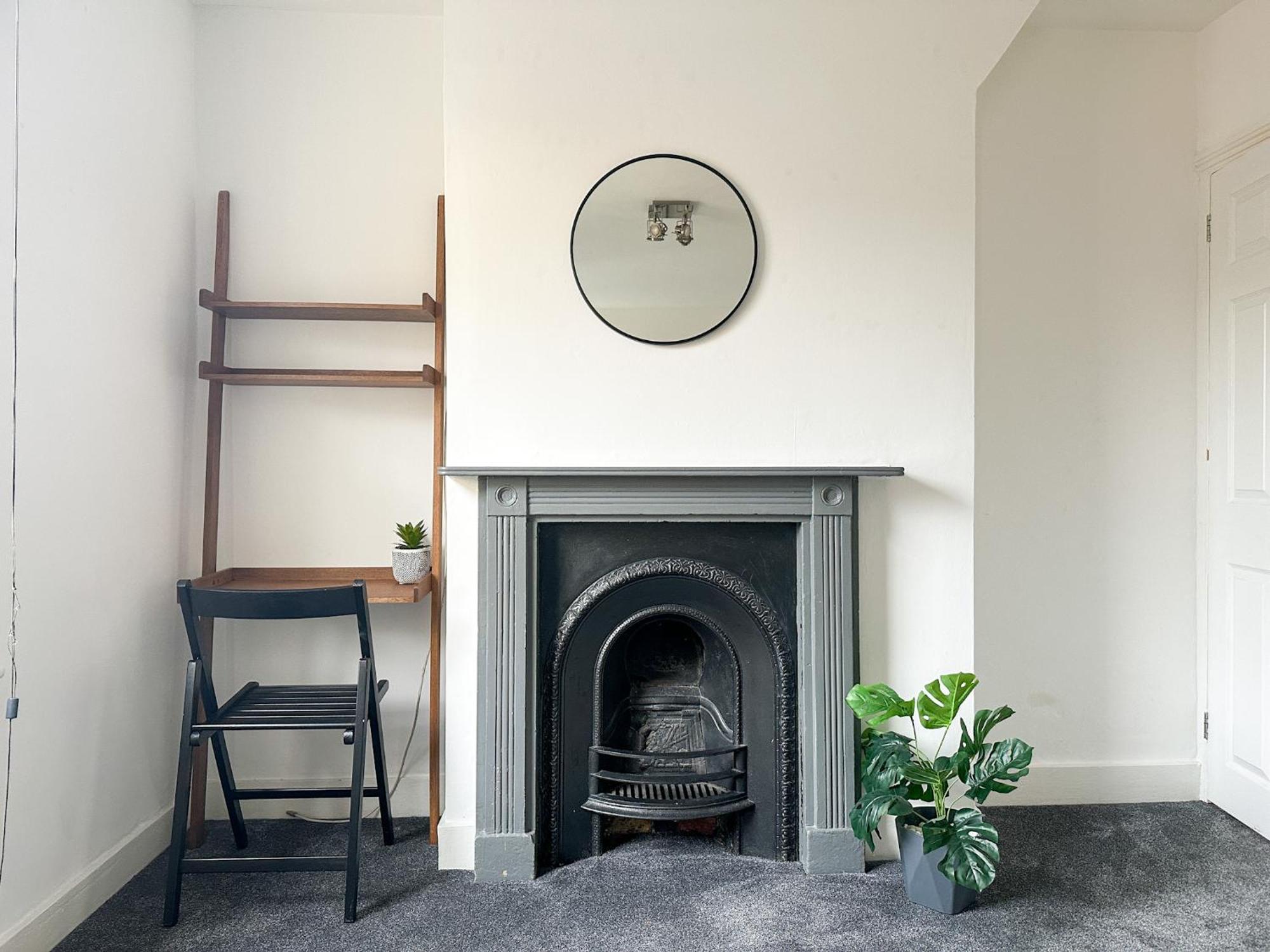 Stylish & Spacious City Centre 3-Bedroom Townhouse - Sleeps 6 Canterbury Bagian luar foto