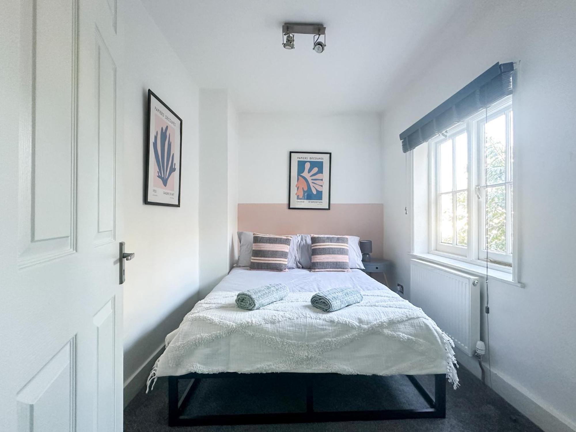 Stylish & Spacious City Centre 3-Bedroom Townhouse - Sleeps 6 Canterbury Bagian luar foto